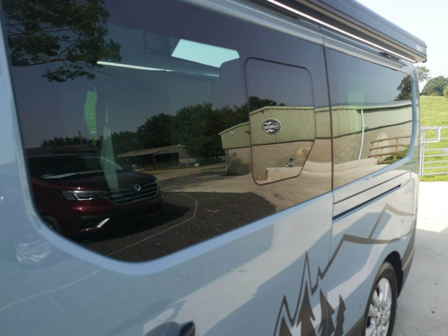 'Mamble' Camper van Conversion for the Renault Trafic, Nissan NV300 & Fiat Talento - cccampers.myshopify.com