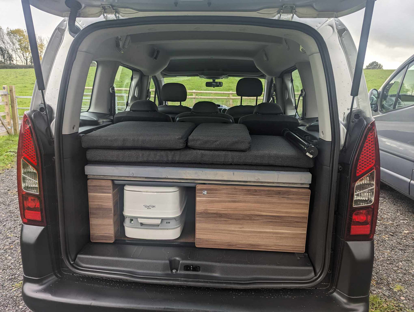 The 'Weekender' Conversion for Fiat E- Doblo - Citroen Berlingo & Peugeot Tepee