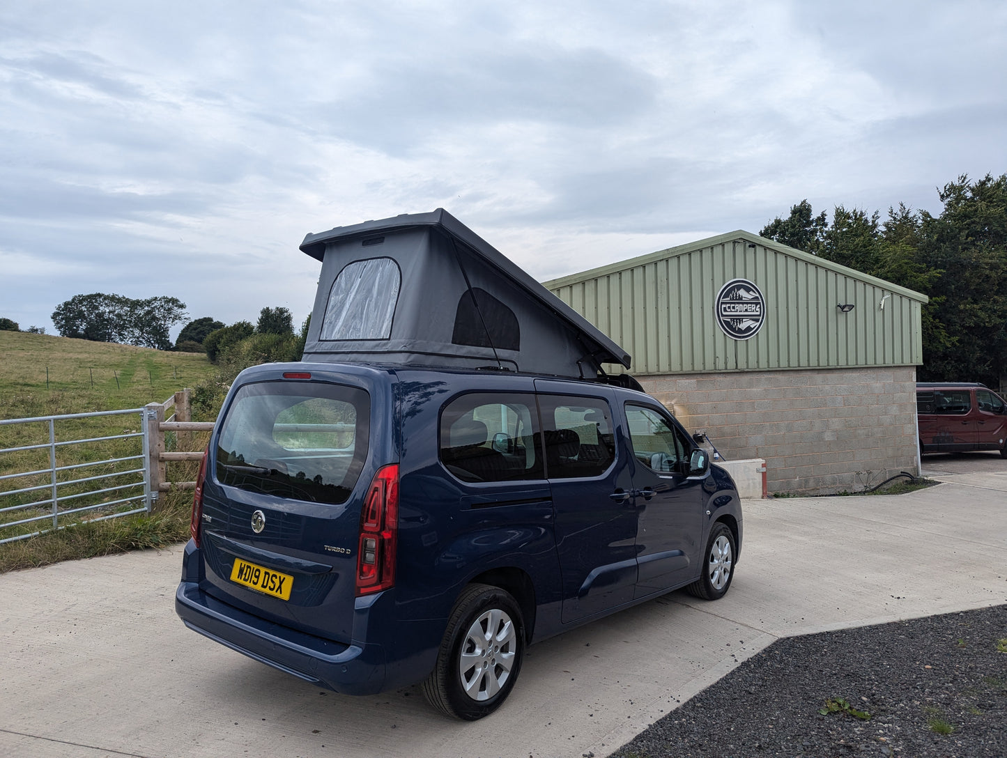 Stargaze Pop Top Elevating Roof for the new shape Citroën Berlingo, Peugeot Partner, Vauxhall Combo, Toyota ProAce, and Fiat Doblò LWB XL Campervans