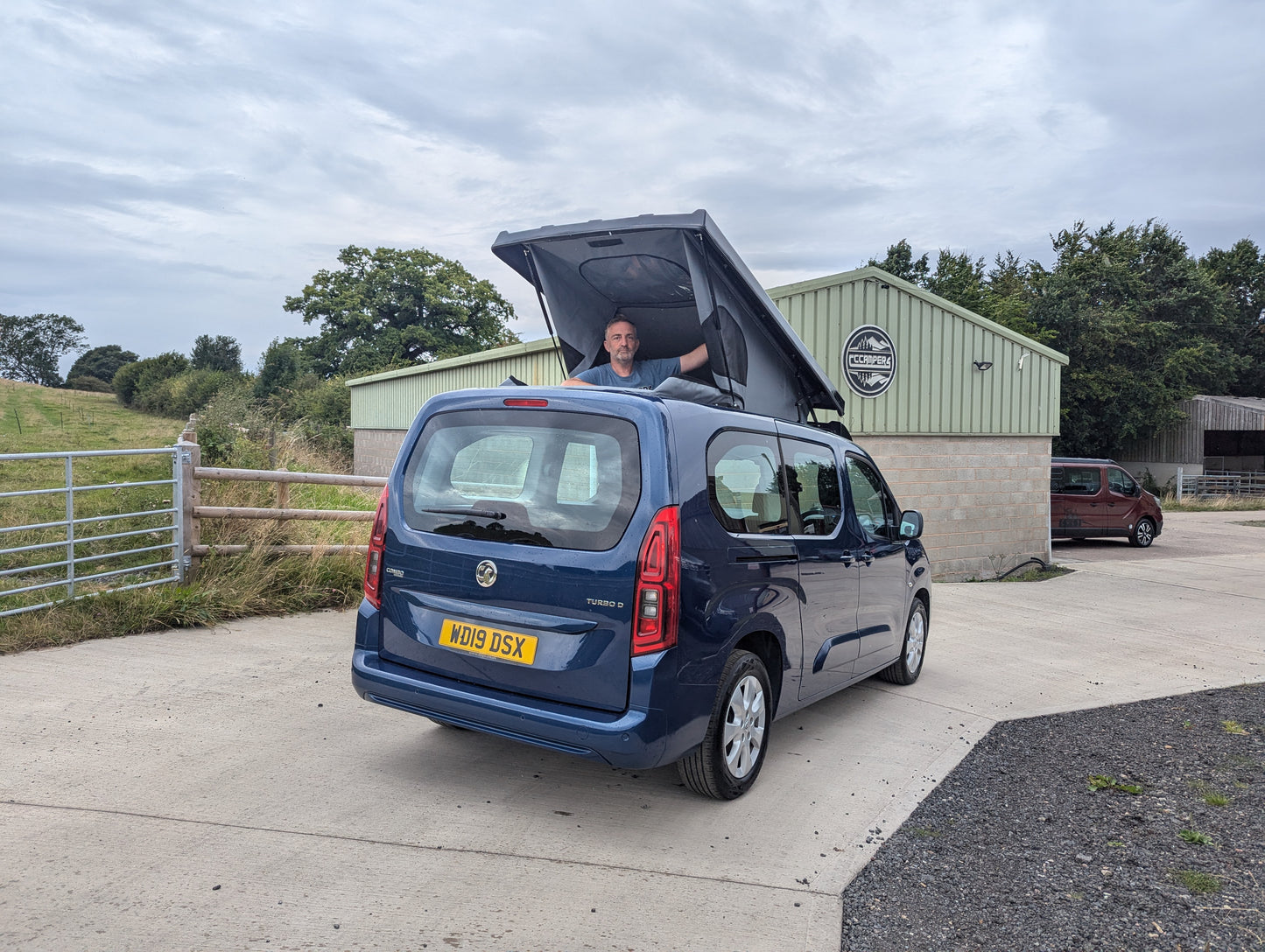 Stargaze Pop Top Elevating Roof for the new shape Citroën Berlingo, Peugeot Partner, Vauxhall Combo, Toyota ProAce, and Fiat Doblò LWB XL Campervans