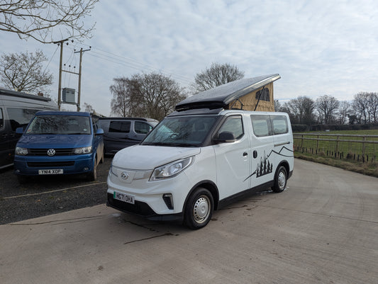 Stargaze Pop Up Rear Elevating Roof and Window fitting service for the SAIC Maxus edeliver 3 ED3 Campervan 2020>