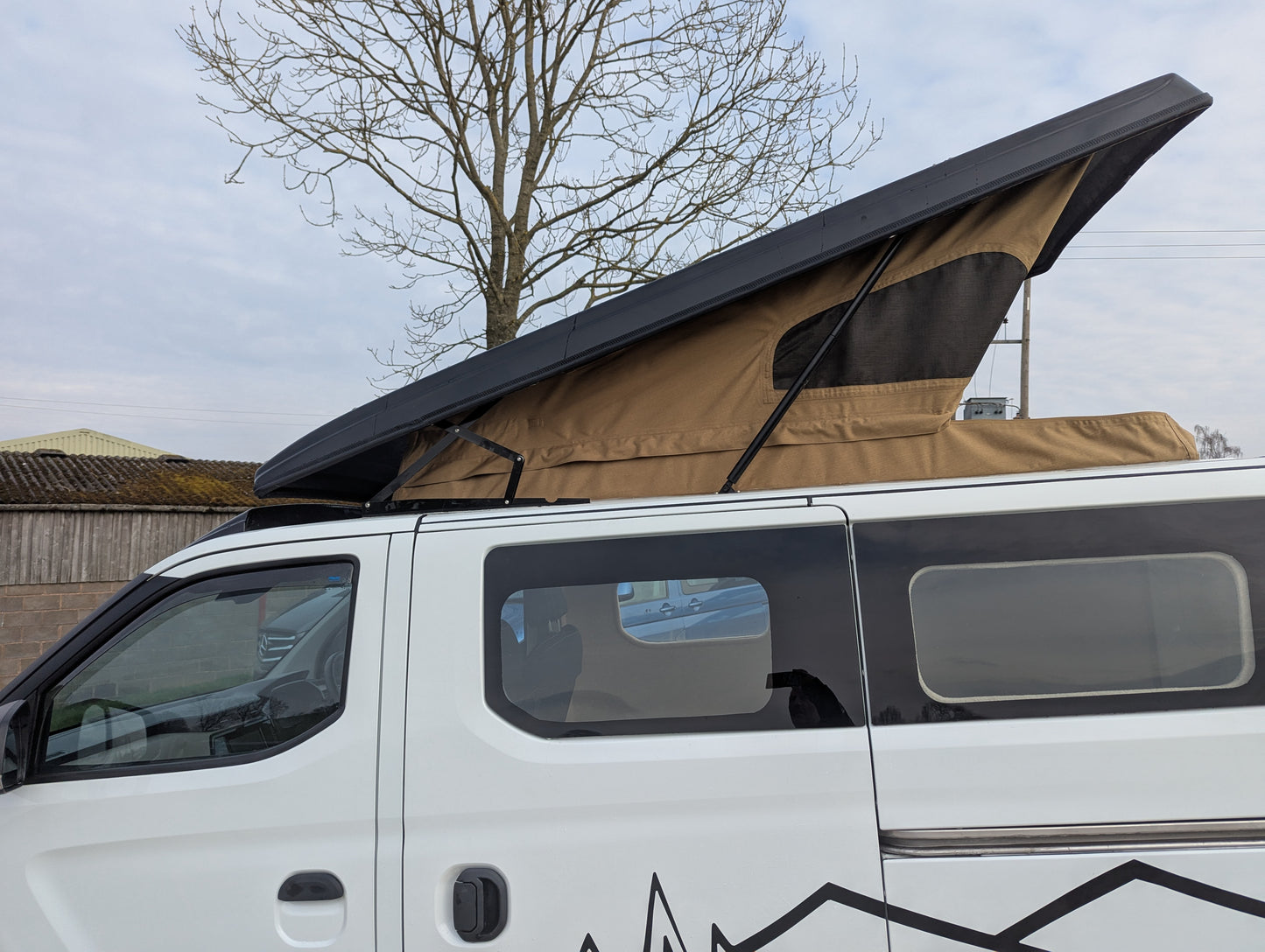 Stargaze Pop Up Rear Elevating Roof and Window fitting service for the SAIC Maxus edeliver 3 ED3 Campervan 2020>