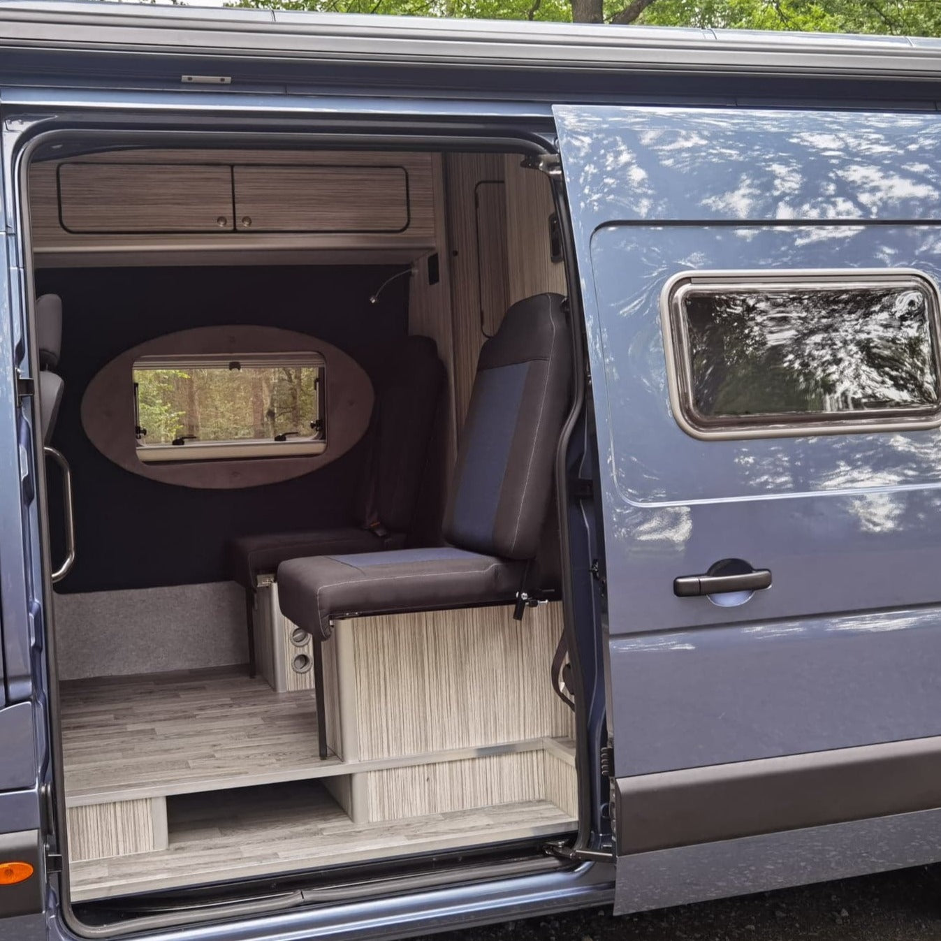 THE 'ABBERLEY' RENAULT MASTER WITH AN AUTOMATIC OPTION BY CCCAMPERS - cccampers.myshopify.com