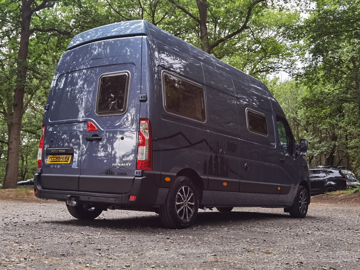 THE 'ABBERLEY' RENAULT MASTER WITH AN AUTOMATIC OPTION BY CCCAMPERS - cccampers.myshopify.com