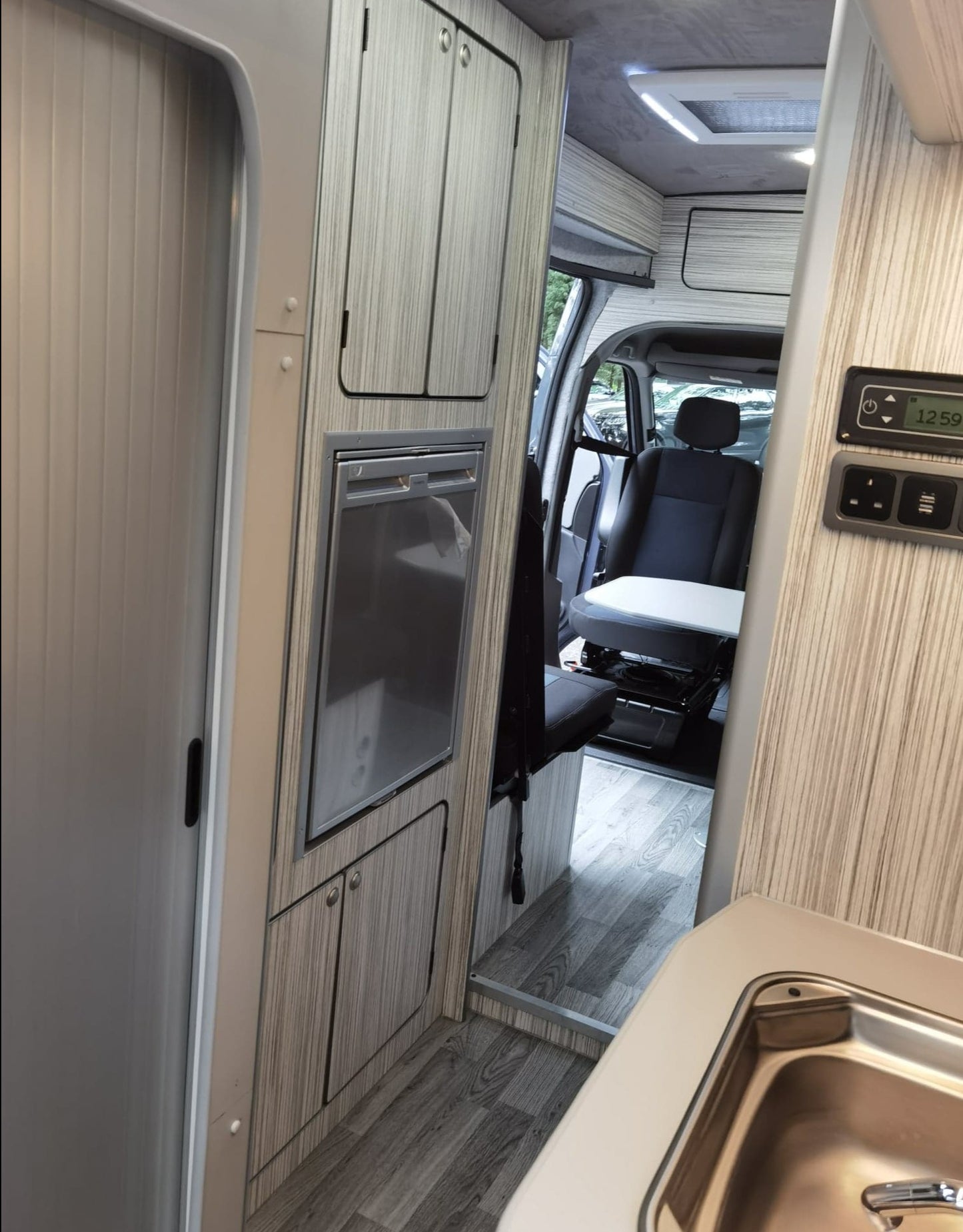 THE 'ABBERLEY' RENAULT MASTER WITH AN AUTOMATIC OPTION BY CCCAMPERS - cccampers.myshopify.com